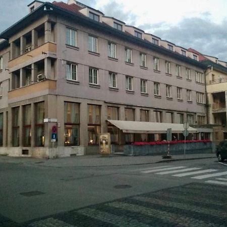 Hotel Národný dom Banská Bystrica Esterno foto